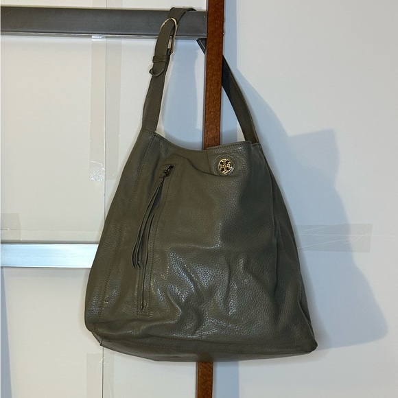 Tory Burch Slouch Bag in Tan - Picture 1 of 4